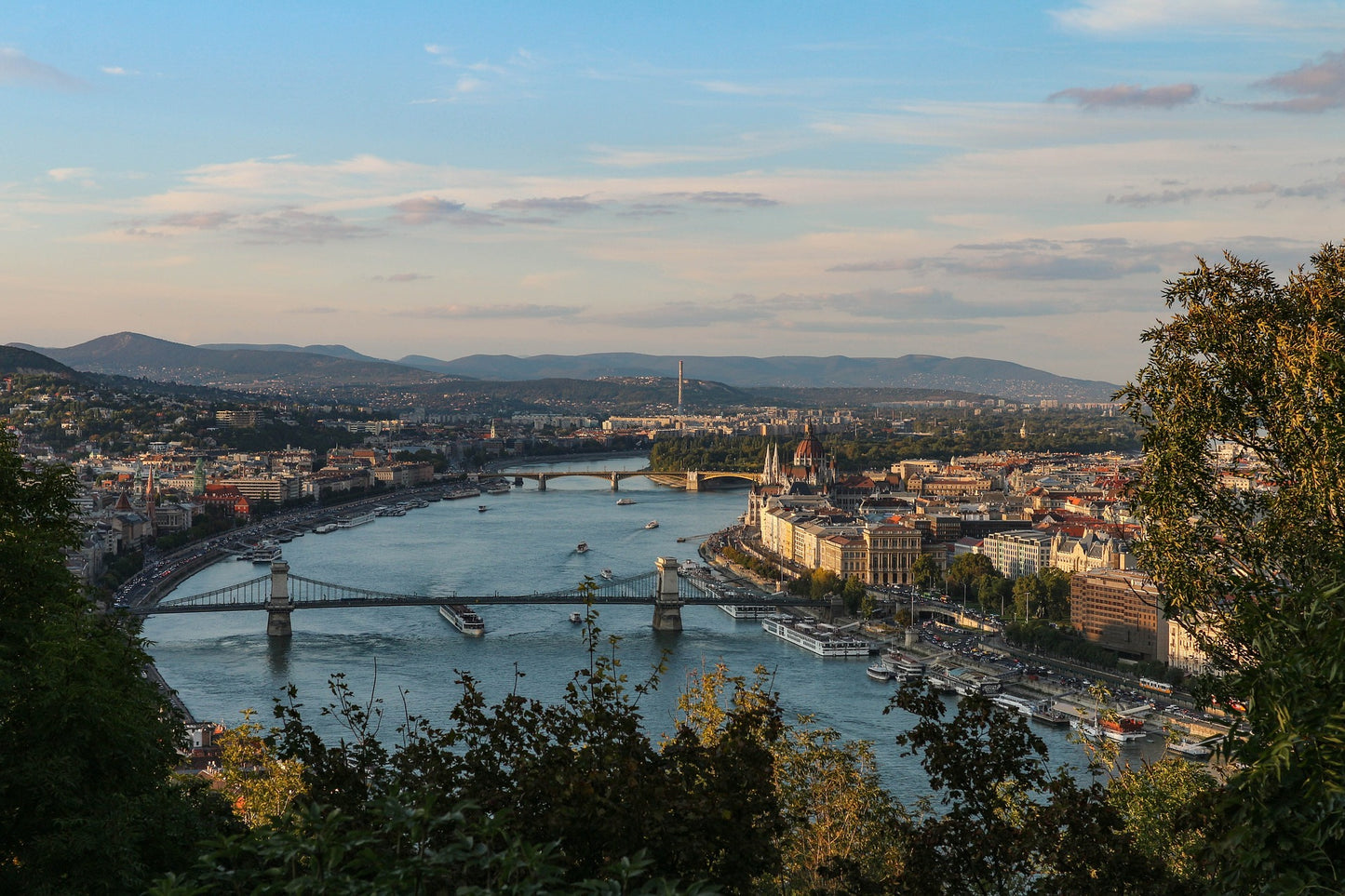 Hungary eSIM - Roamic