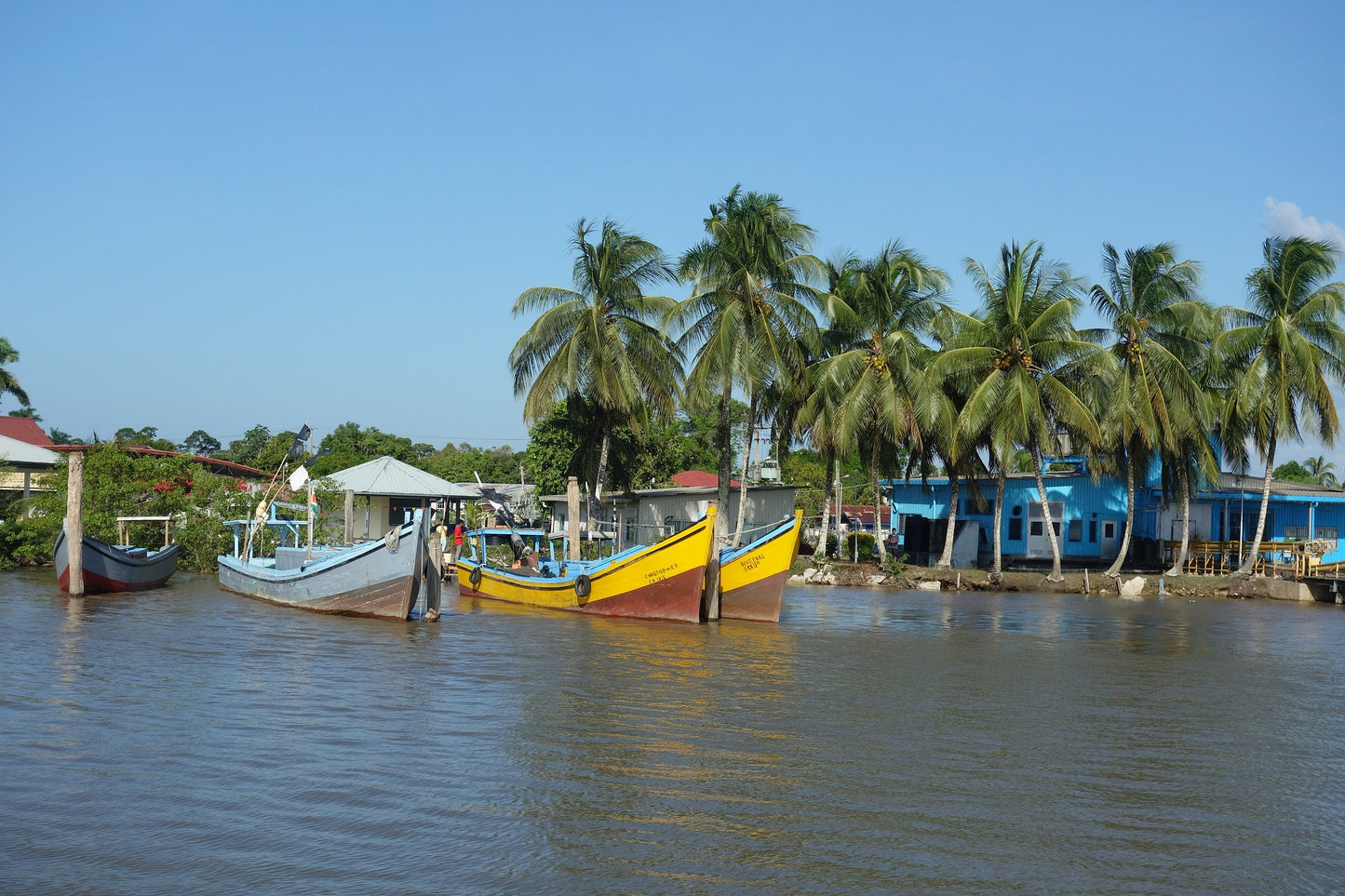 Suriname eSIM - Roamic